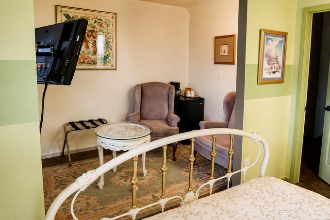 The sitting corner at Eagle's Nest Resort.